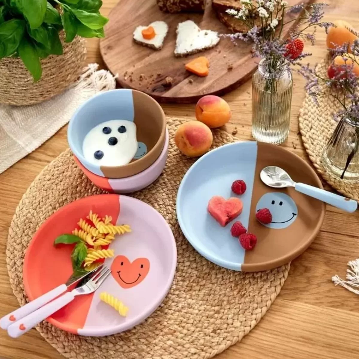 Kinderbordjes-Lässig Lassig Happy Rascals Smile Sky Blue Siliconen Bord - Plezierig Eten